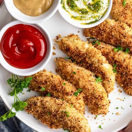 Try our halal chicken tenders in Queens, NY Freshly prepared and crispy